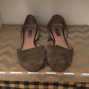 Pre loved Betsey Johnson two tone flats